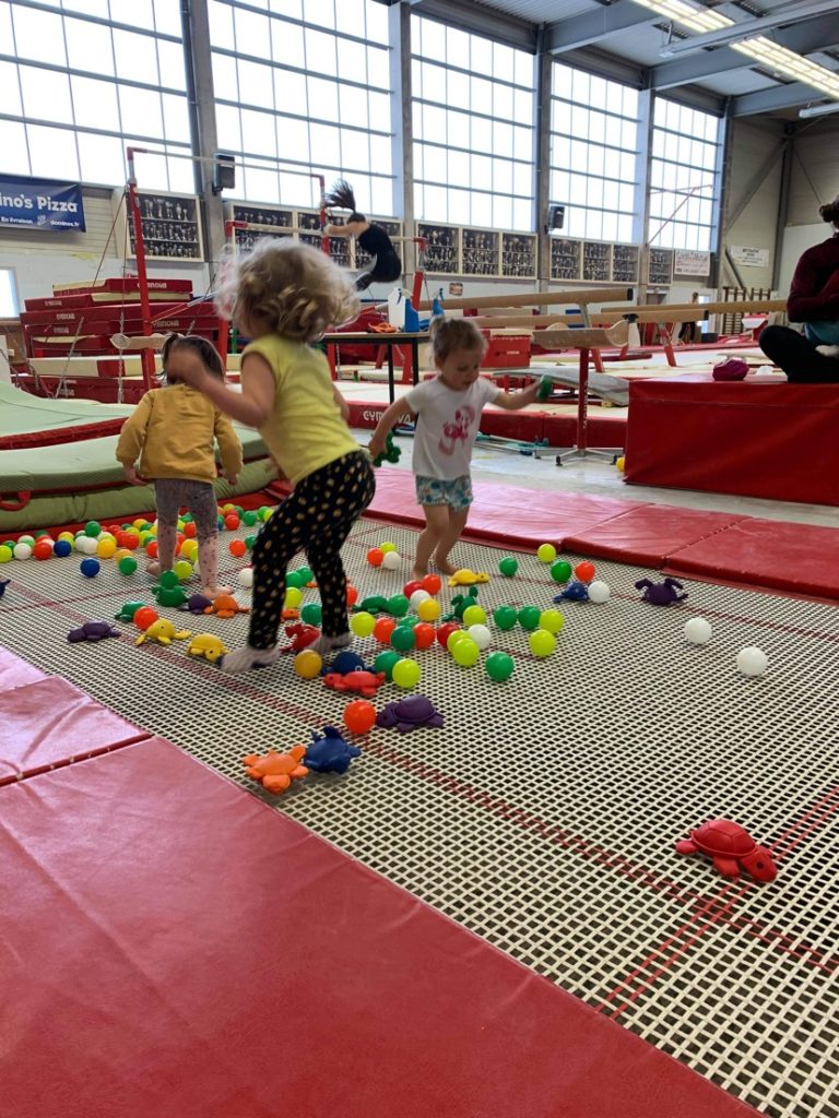 Éveil de l'enfant à partir de 2 ans 3 ans 4 ans